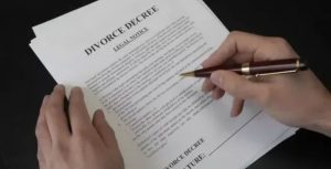 how-divorce-affects-credit-scores